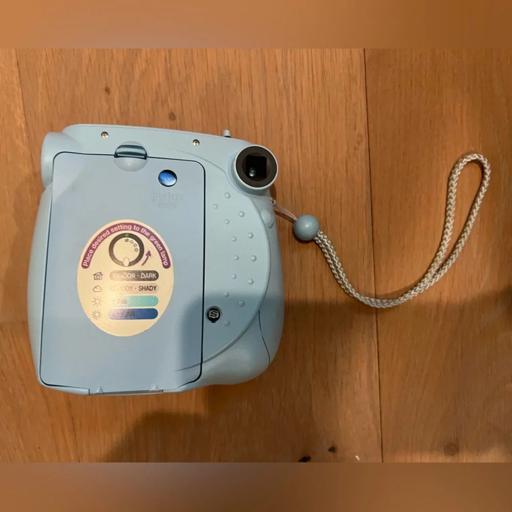Fujifilm Instax Mini 75 - Light Blue with Purple Case